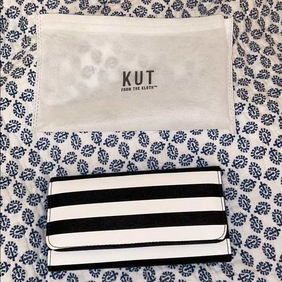 Wallet - Picture 2 of 3